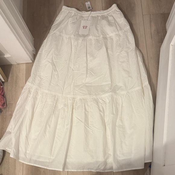 Sunday Best Dresses & Skirts - NWT. Aritiza Sunday best white Tiered Skirt